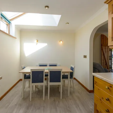 Tregurrian Villas-2