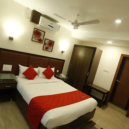 D Breeze Suites-3
