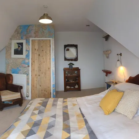 Treheveras Guest House-3