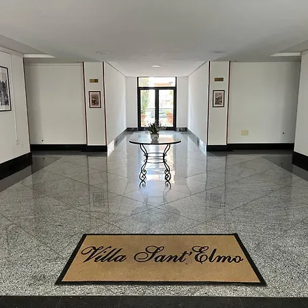 B&B Villa Sant'Elmo Con Parcheggio Interno-3