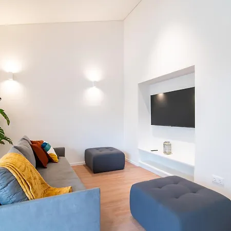 Azoriani City Hostel Ponta Delgada-2