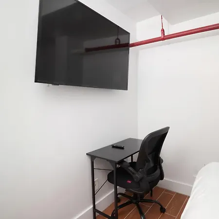 Comfy Guest House In Hell'S Kitchen-3