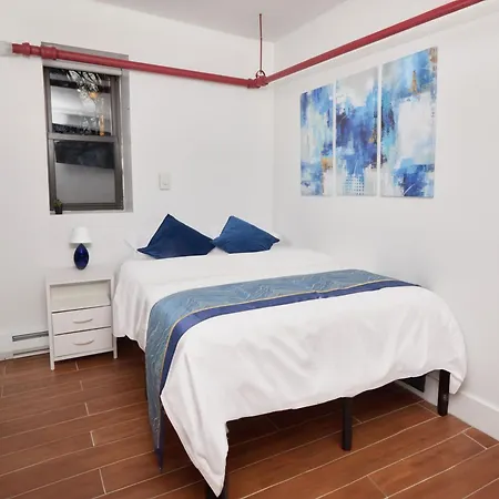 Comfy Guest House In Hell'S Kitchen-2