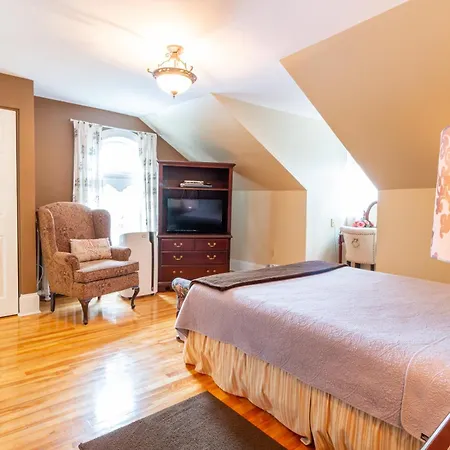 The Dawson House Bed & Breakfast-2