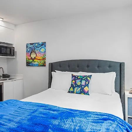 Back To The Future Sweet Suites-2