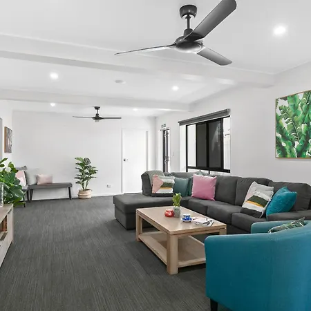 Redhill Cairns Living - Martyn St-2