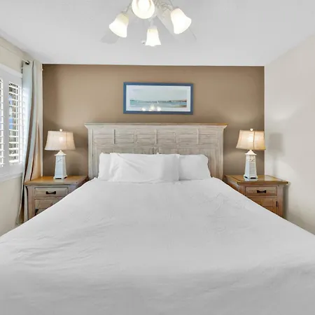 Southbay By The Gulf 99 An Updated Townhome 50 Yards From Beach 3 Bedroom Sleeps 6-2