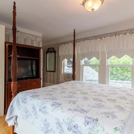 The Dawson House Bed & Breakfast-2