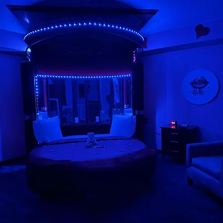 Inn Of The Dove Harrisburg-Hershey Romantic Suites-2