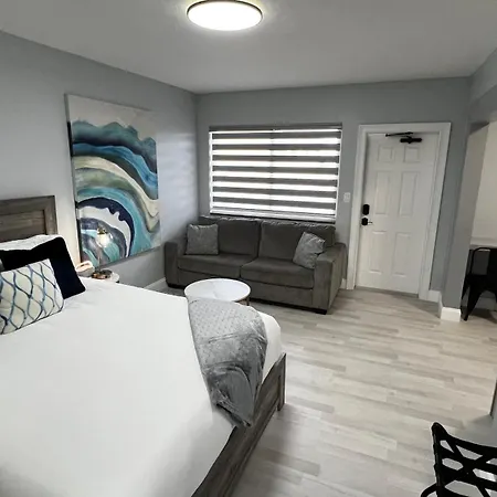 Oceano Suites Daytona Beach-2