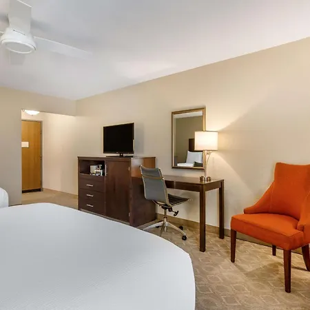 Best Western Plus Monterey Inn-2