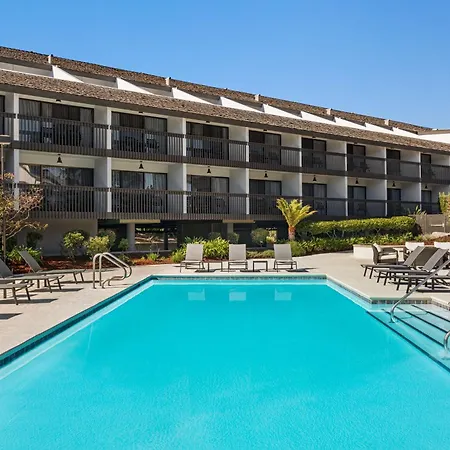Hilton Garden Inn Monterey-2