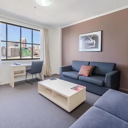 Oaks Sydney Goldsbrough Suites-3