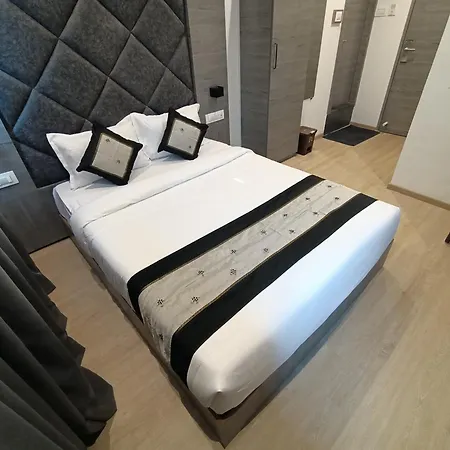 Hotel Beverly Palace Santacruz - Near U S Consulate And Near Bkc-3
