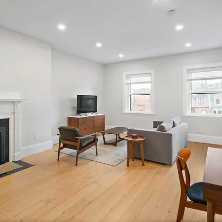 Charlesgate Suites-2