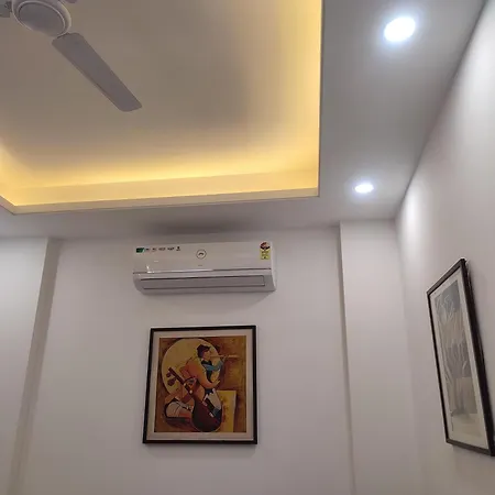 Fully Furnished Comfortable Rooms In Hauz Khas - Woodpecker Apartments-2