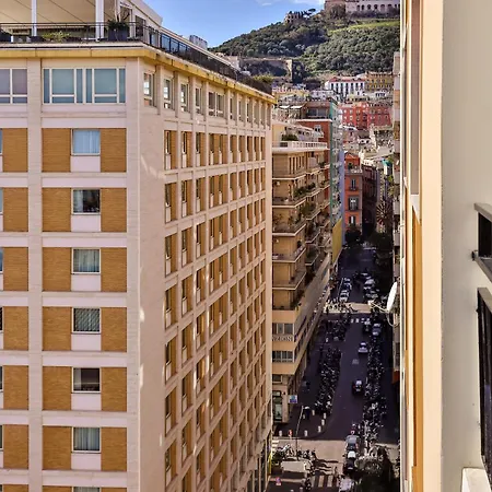 Neapolitan Skyscraper Suites-3