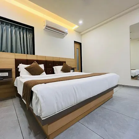 Hotel Venus By Mantram Hospitality-2