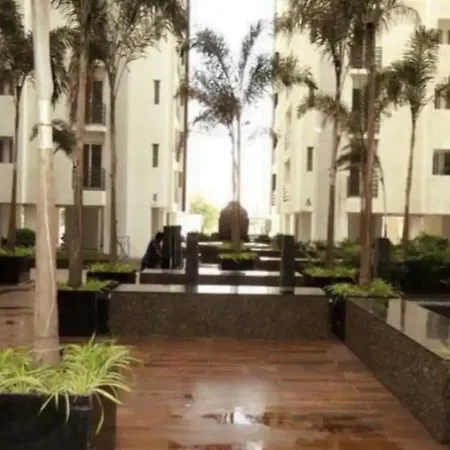 Infinity Penthouse With Pool, Sauna, Gym-3