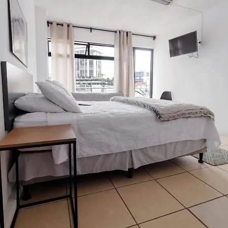 Hotel Citadin Zona 4-3