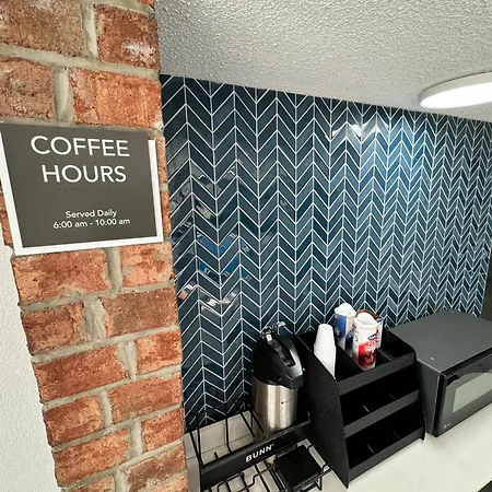 Studio 6 Suites East Syracuse Airport-2