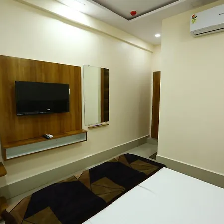 Hotel Golden City-3