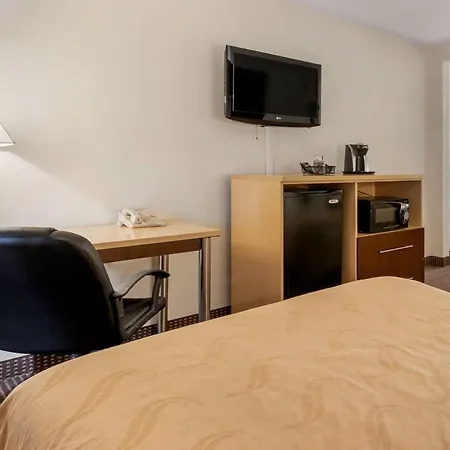 Quality Inn & Suites South-Obetz-3