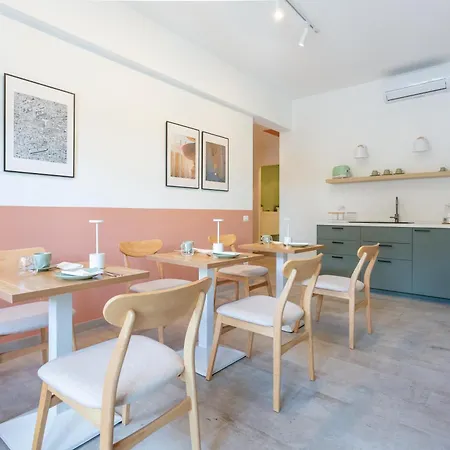 633 Appia Design Room-3