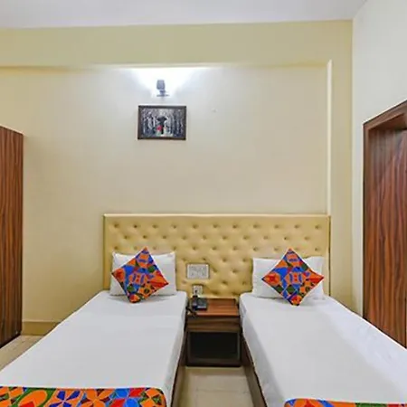 Fabhotel Triple Tree-2