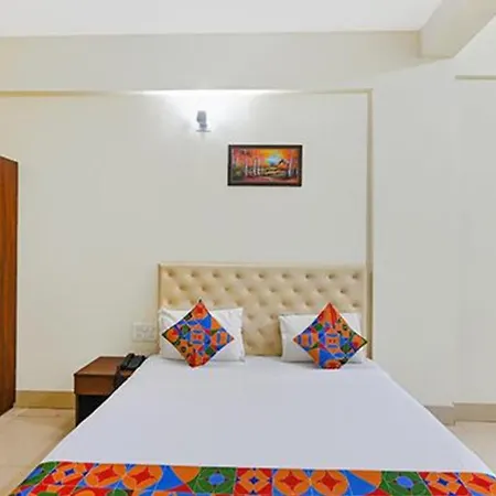 Fabhotel Triple Tree-3