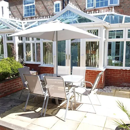 Largee 5 Bed House, Sleeps 10 Near Nec, Bhx, Hs2-3