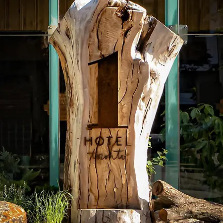 1 Hotel Toronto-2