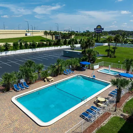 Days Inn By Wyndham Orlando Downtown-2
