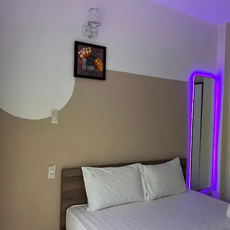 Moka'S House-2