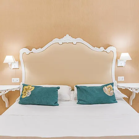 Gentile Suite & Spa Vomero-2