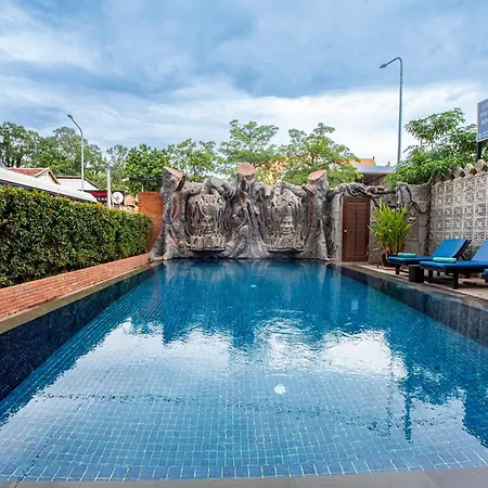 The Suite By Royal Crown Hotel-2