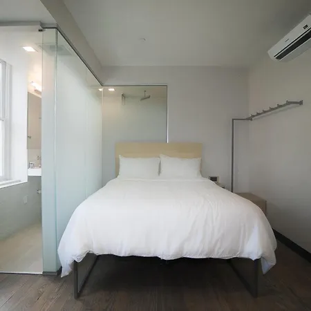 Sova Micro-Room & Social Hotel-3