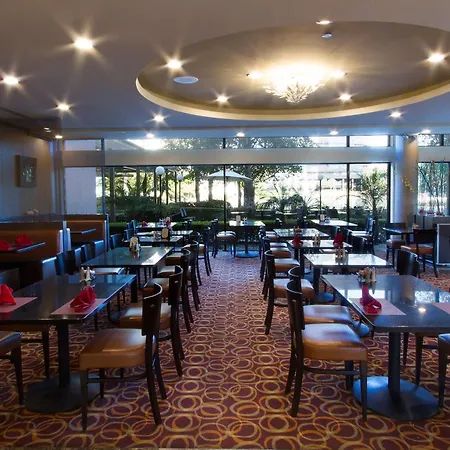 Doubletree By Hilton Orange County Airport-3
