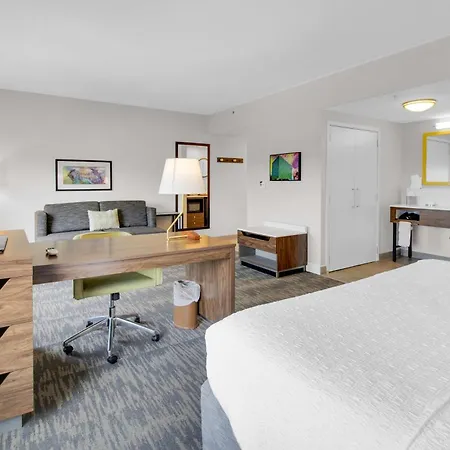 Hampton Inn & Suites Sarasota / Bradenton - Airport-2