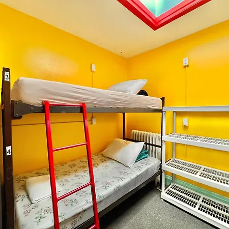 The Only Backpacker'S Inn (Adults Only)-3
