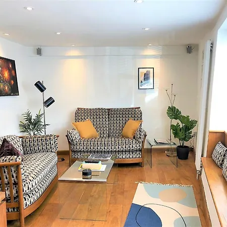 Prime Location- Detached Clifton Home With Parking-2