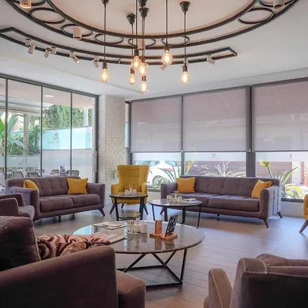 Laren Family Hotel & Spa - Boutique Class-2