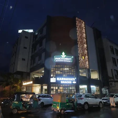 Hotel Shayan Inn-3