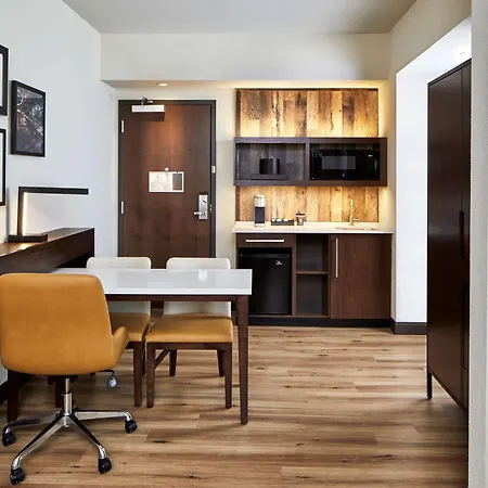 Embassy Suites By Hilton Nashville Downtown-3