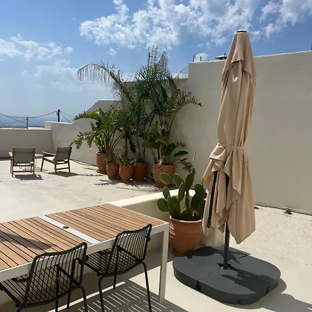 Mod Santorini Vegan Accommodation-3