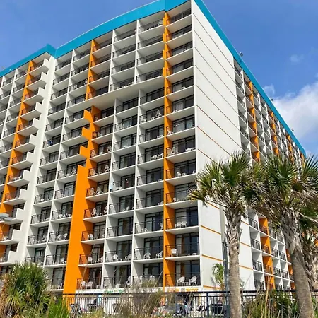 Upgraded Studio At Landmark Resort ! 17 Pools, Lazy Rivers, Jacuzzis! 814-3