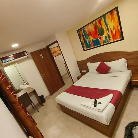 Hotel Beach Crown Juhu-3