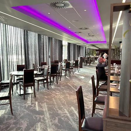 Tynecastle Park Hotel-3