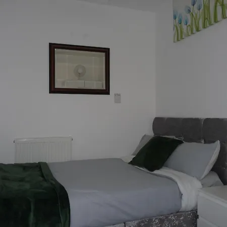 Home Away-3
