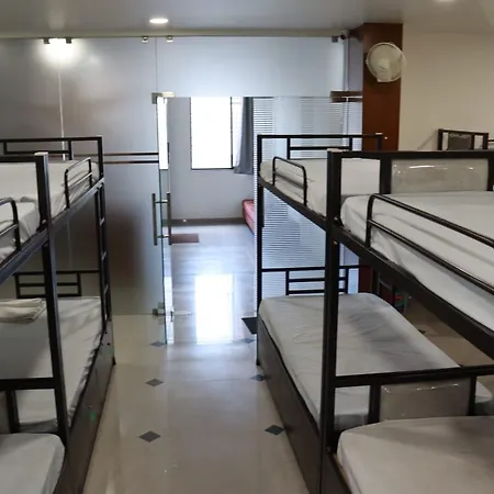 Basera Ac Dormitory & Rooms-2